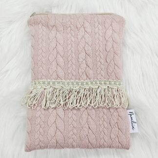 Pehmustettu pussukka esim. tabletille