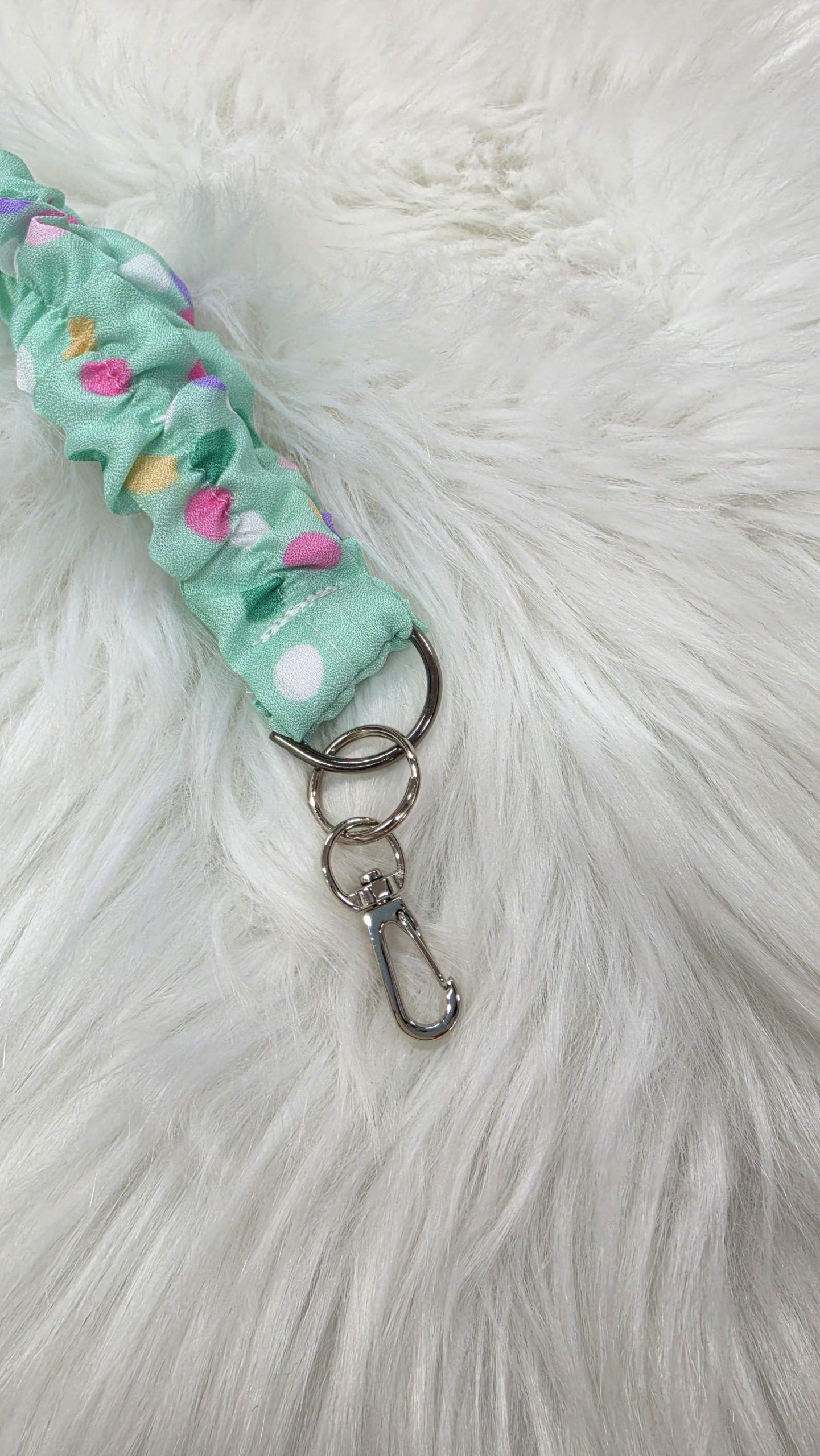 scruntchie-avainkaulanauha - Image 2